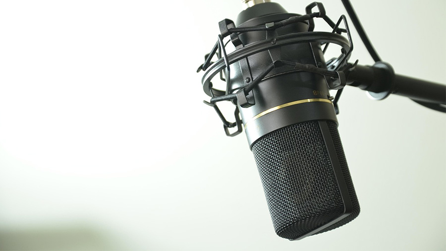 photo of a microphone